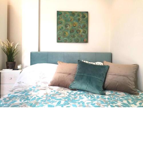 Emerald Mini Suite:Your deluxe studio in Kalamaria