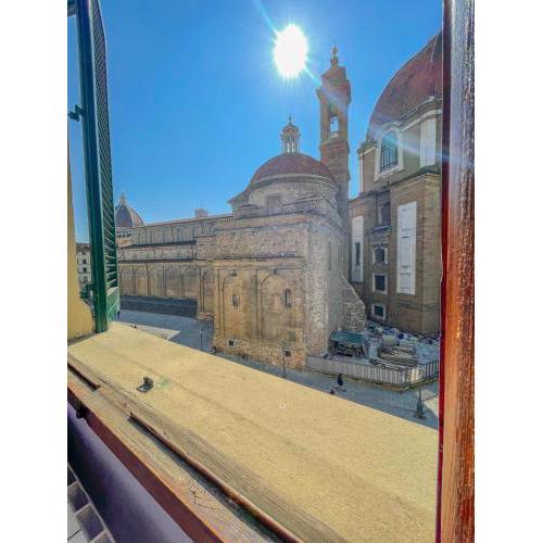 Emerald Palace Family Hostel