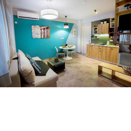 Emerald Suite