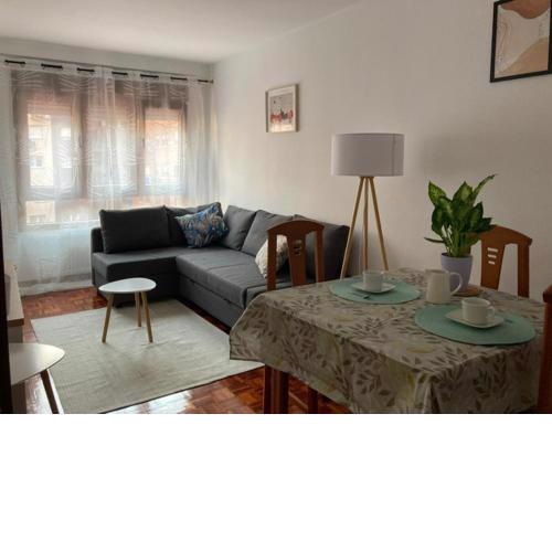 Emilio Tuya VUT-3042-AS - Twelve's Apartaments