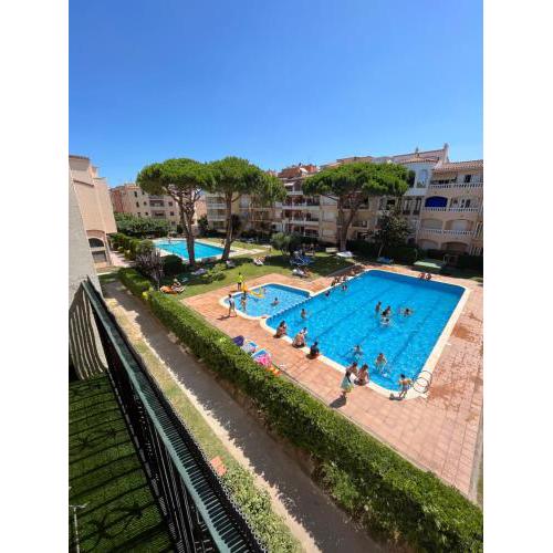 Empuriabrava residence Gran Reserva a 200 m de la plage et ses 2 piscines
