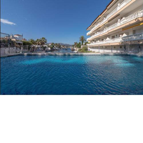 Empurialola- Apartamento con piscina- Marisa- 139