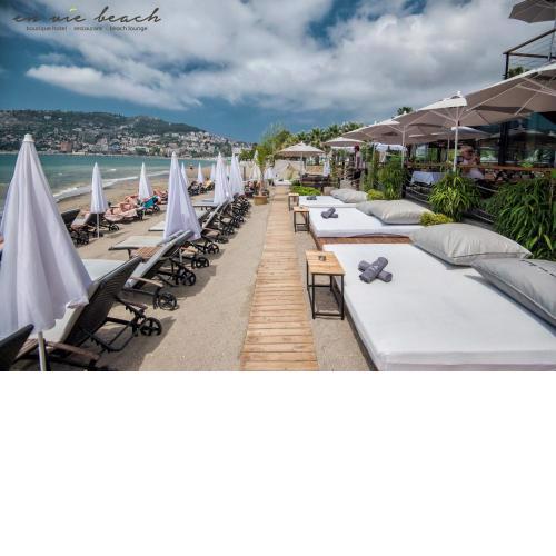 En Vie Beach Boutique Hotel - Adults Only