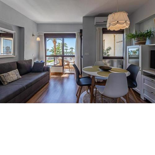 Encantador apartamento en primera línea de playa
