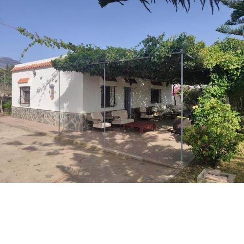 Encantadora casa rural con gran porche