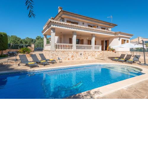 ENCANTADORA VILLA CAN ALBONS