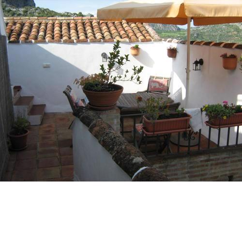 Enchanting 2-Bed Village House in Montejaque WiFi