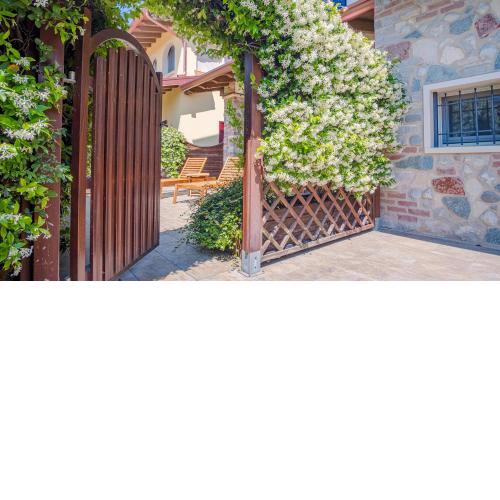 Endless Summer Sirmione - Italian Homing