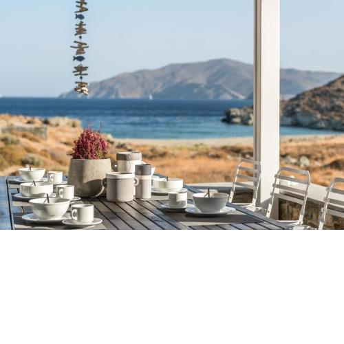 Eneos Kythnos Beach Villas-Elegant and Comfort Villas