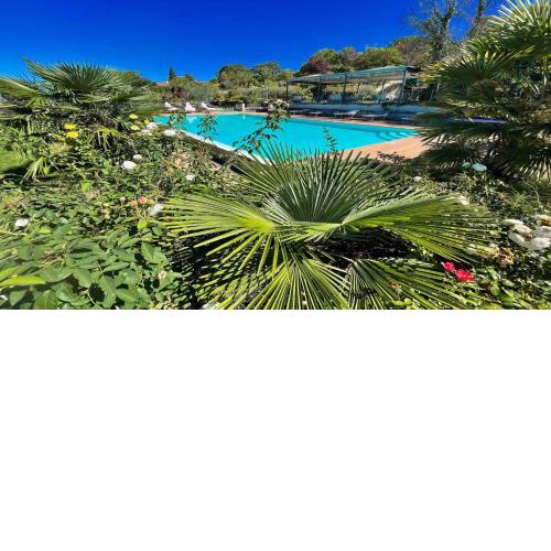 Enjoy a sensuous relaxing time in a breathtaking place, 07 kmsSpoleto centre