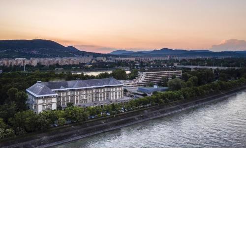 Ensana Grand Margaret Island