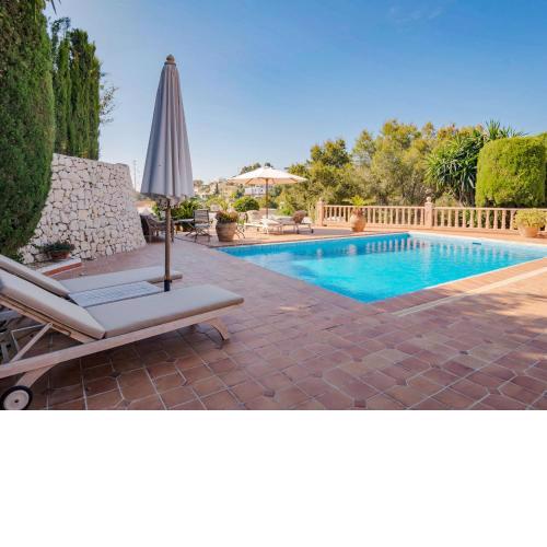 Enticing Villa in Benissa with Swimming Pool