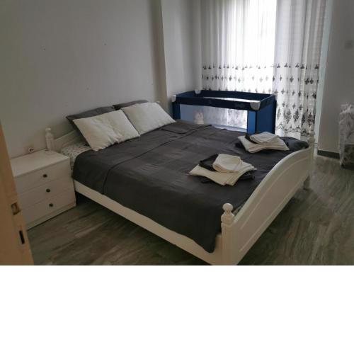 Entire Bedroom Apartment with big Balcony Perfect for Families Mishev