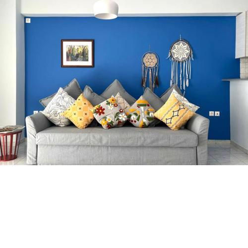 Entire Comfy Apartment in Pagrati w/ Huge Balcony
