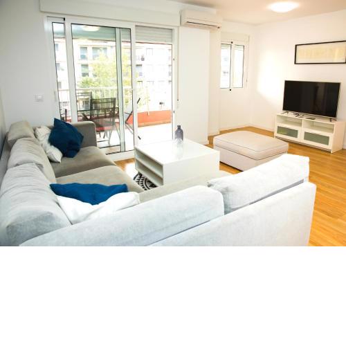 Enviable Location at Port Denia - Walk to Marineta Casiana Beach
