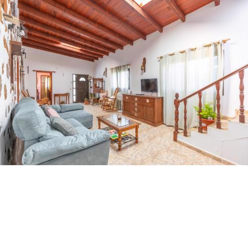 Epifanio Rural 3BR House - Views & Terrace