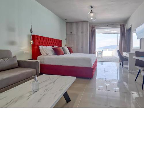 Epipleon Luxury Suites -102- Δωμάτιο 45τμ με βεράντα 35τμ μπροστά στη θάλασσα