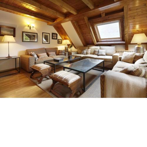 Era Garona by FeelFree Rentals