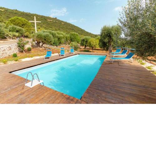 Eremo Sant'Antonio x14 with pool, terrace and parking