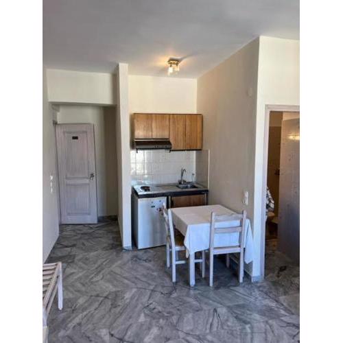 Erietta Apartments