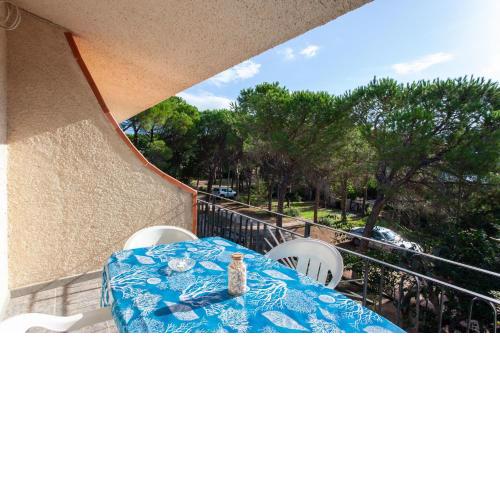 Erminia House - Blue Flat