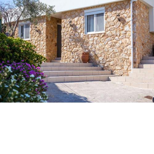 Errik Luxury House