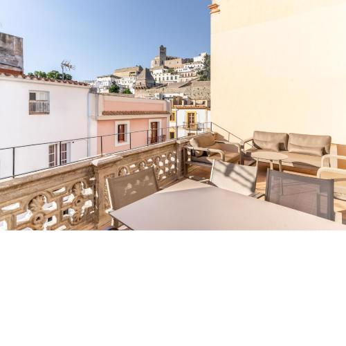 Es Palauet New duplex in Ibiza center with Dalt Vila views