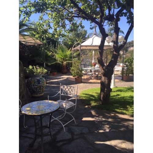 Esclusiva Luxury Villa con giardino