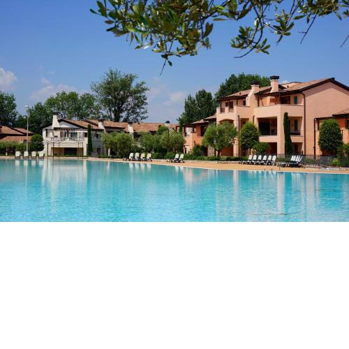 Esclusivo trilocale in residence di pregio con piscina