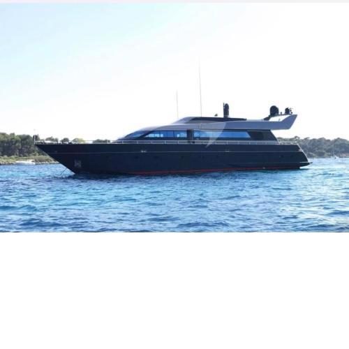 Esclusivo yacht a Fiumicino