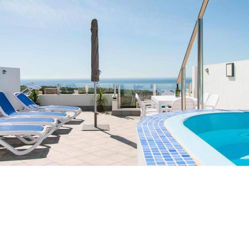 Espectacular Adosado con piscina, vistas al mar 4