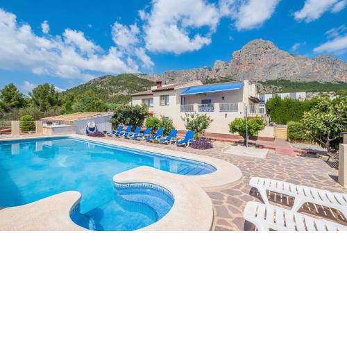 Espectacular Villa en La Nucía. Privacidad total.