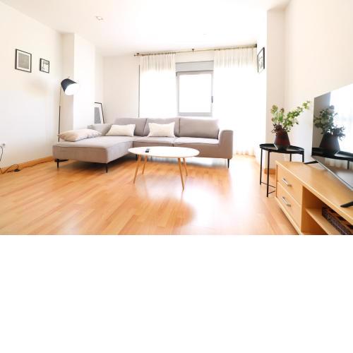 Espectacular vivienda con piscina climatizada