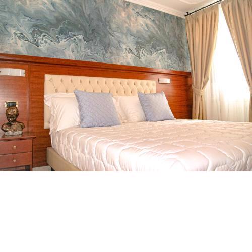 Esposizione Luxury Rome