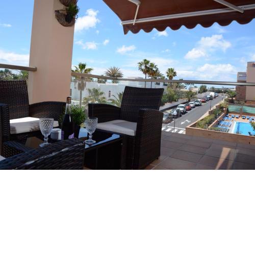 ESQUINZO POOL & BEACH