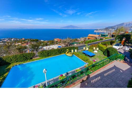 Estate4home - Villa Luisa Play&Pool