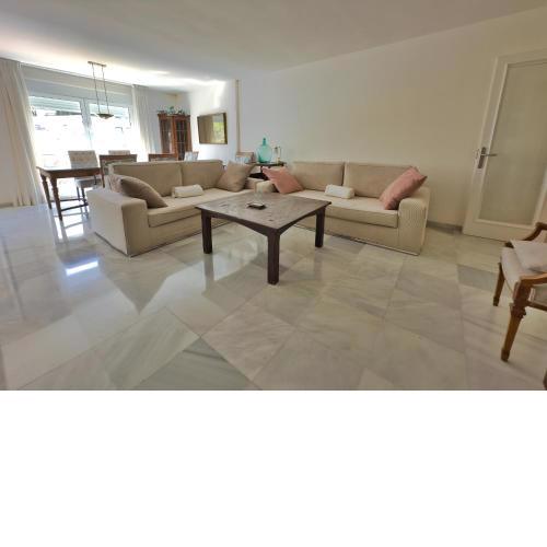 Estela. Spacious Two Bedroom Apartment in Marbella Center with Parking.