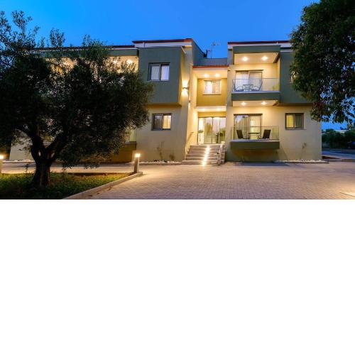 Estelle Family Luxury Apartments & Suites