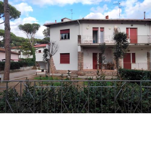 Ester a soli 150m. dal mare