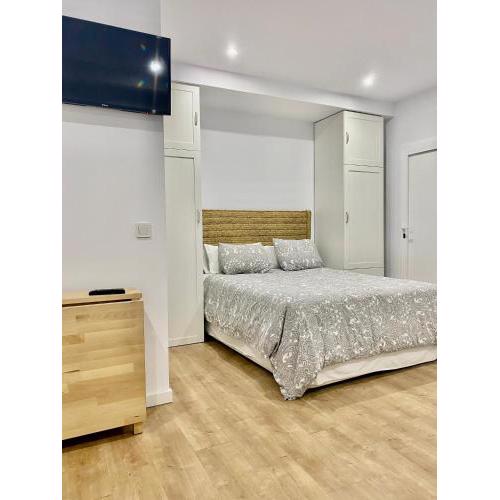 Estudio a 400 metros de la Ribera , Free Parking