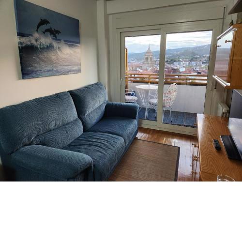 Estudio con vistas a la ciudad