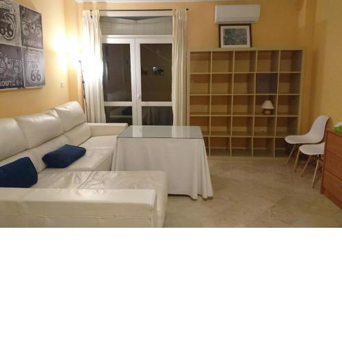 Estudio en Serrallo con piscina