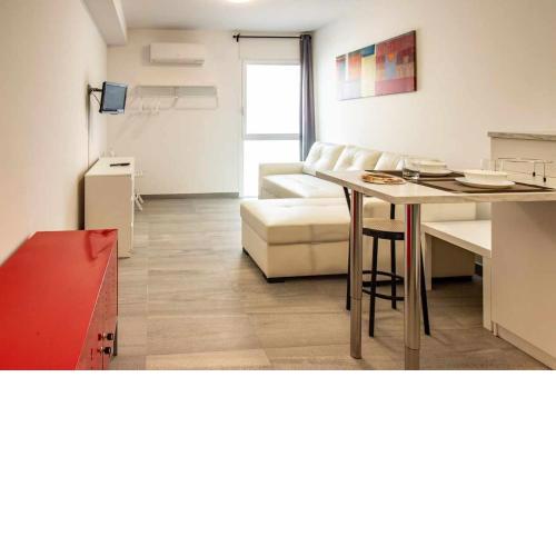 Estudio nuevo en el centro de Banyoles para 2 personas