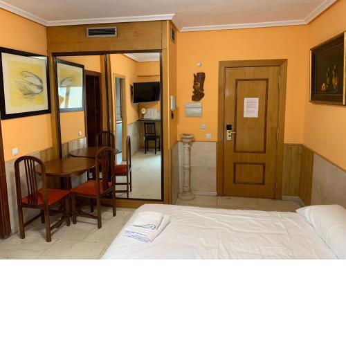Estudios Apartamentos Torr