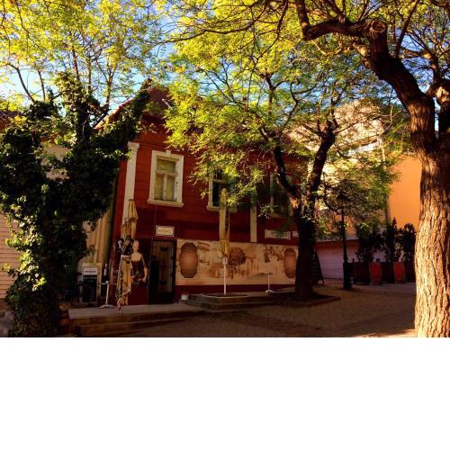 Eszterhazy GuestHouse