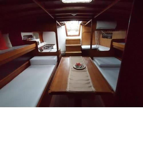 Etesia B&B sailboat