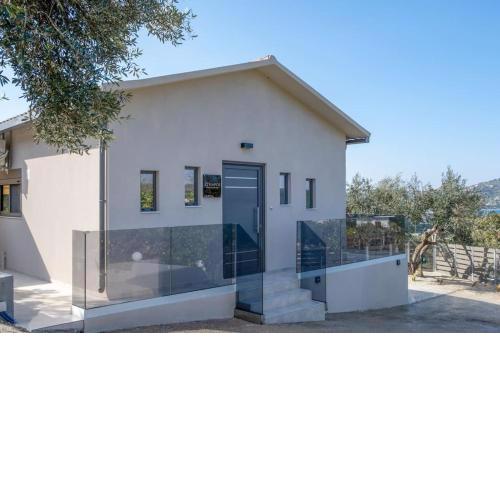 ÉTHAFOS Luxury Apartment