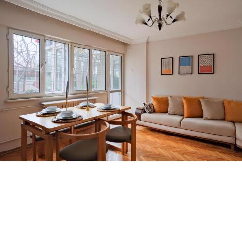 Etiler Belediye Sitesi by NewInn