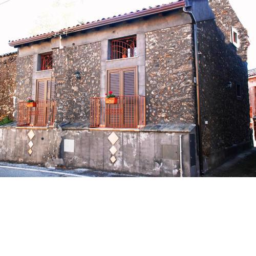 Etna Casa Llera-Antica casa siciliana