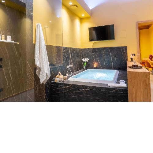 ETNEA Suite 270
